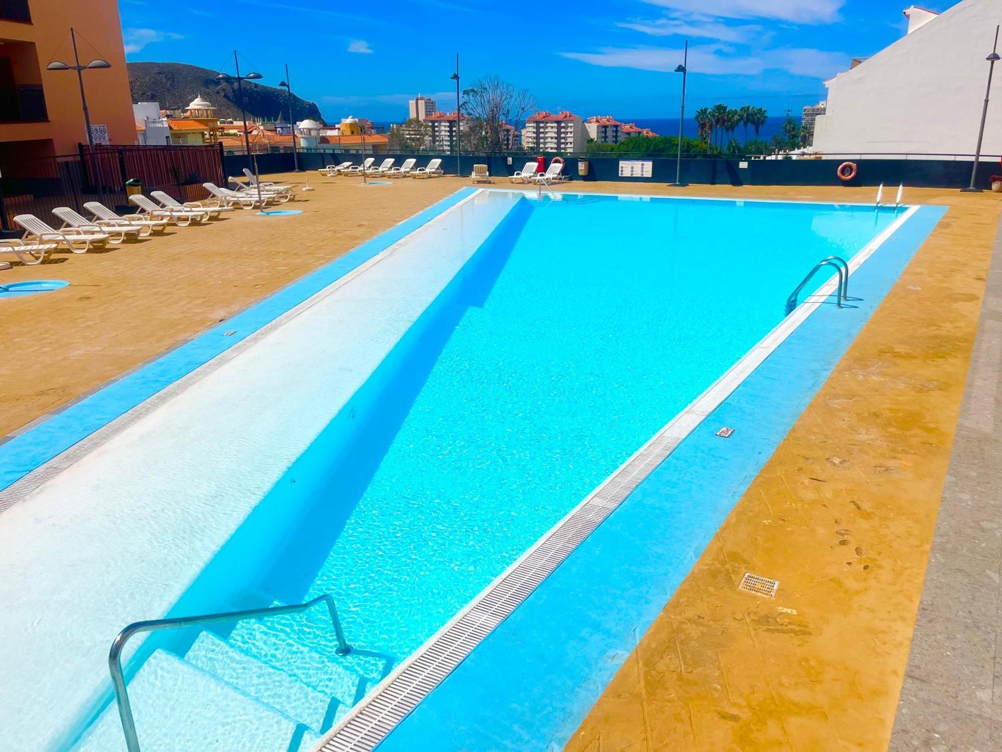 Los Seres - Relaxing Apartment With Pool Los Cristianos  Exterior photo